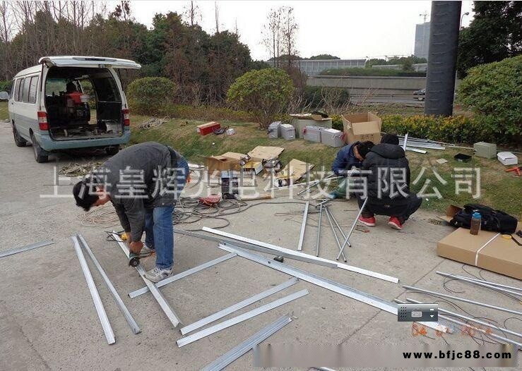 云南高炮廣告牌太陽能燈 上海太陽能廣告燈 廣東T牌太陽能燈