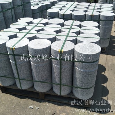 咸寧石柱子直徑20公分，路障石球批發(fā)，咸寧擋車石柱子價格，優(yōu)質(zhì)供應(yīng)商竣峰石業(yè)