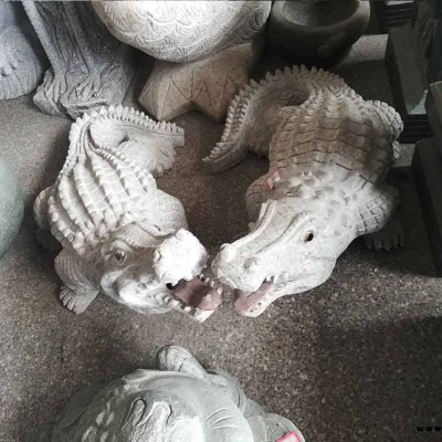 深圳“港深廣通”牌石雕廠石雕欄桿石雕小擺件