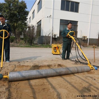 一個滾筒輕松搞定透水路面攤鋪機 透水混凝土路面整平機金尊廠家