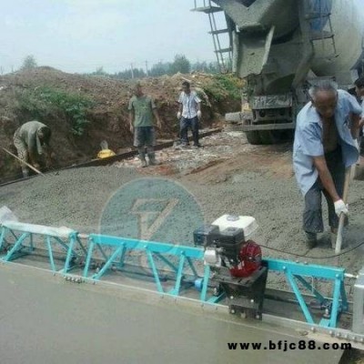 混凝土框架整平機 拼接款路面攤鋪機 砼路面振動梁哈密地區采購信息