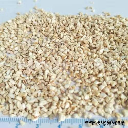 現(xiàn)貨8#10#12#16#20#玉米芯磨料 橡膠輪胎玉器拋光用玉米芯磨料