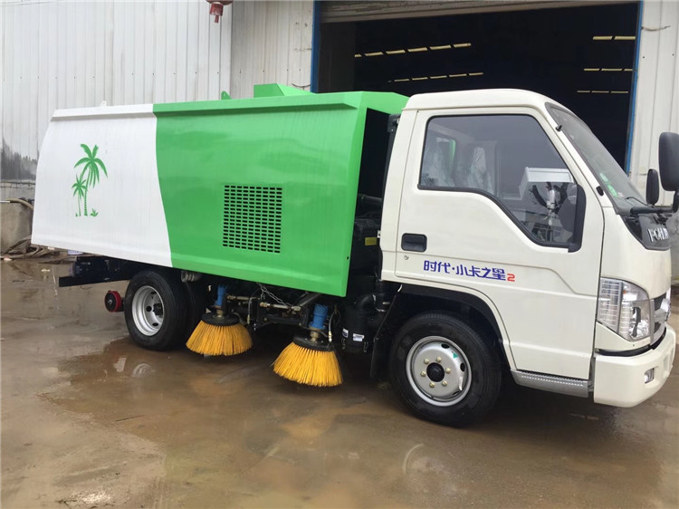 3噸東風五底盤清掃車 灑水清掃車生產供應