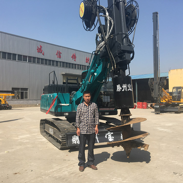 供應(yīng)滕州寶鼎  履帶式旋挖鉆機(jī)  小型旋挖鉆機(jī)  旋挖鉆  廠家直銷  質(zhì)量保證示例圖1