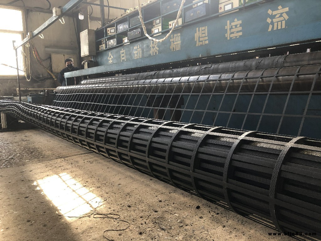廠家直銷鋼塑格柵國標(biāo)鋼塑格柵雙向鋼塑格柵雙向鋼塑格柵