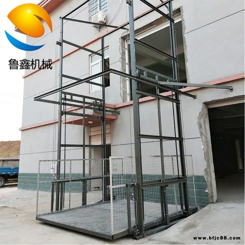 魯鑫 供應(yīng)連云港SJHT3-6二層鋼結(jié)構(gòu)廠房提升機廠家