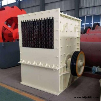 礦山大塊石料破碎機 新型巨石箱式粉碎設備 博之鑫大型移動箱式破碎機 節能型石料破碎生產線 多用途石料破碎機