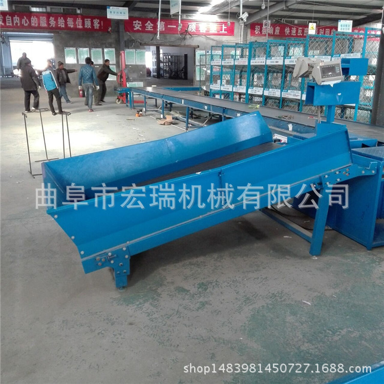 大型砂石裝車皮帶輸送機(jī)價格小型輸送機(jī)實惠 洛陽煤炭輸送機(jī)示例圖8
